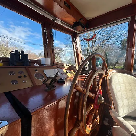 Botel Au Fil De L'eau Et Plobsheim